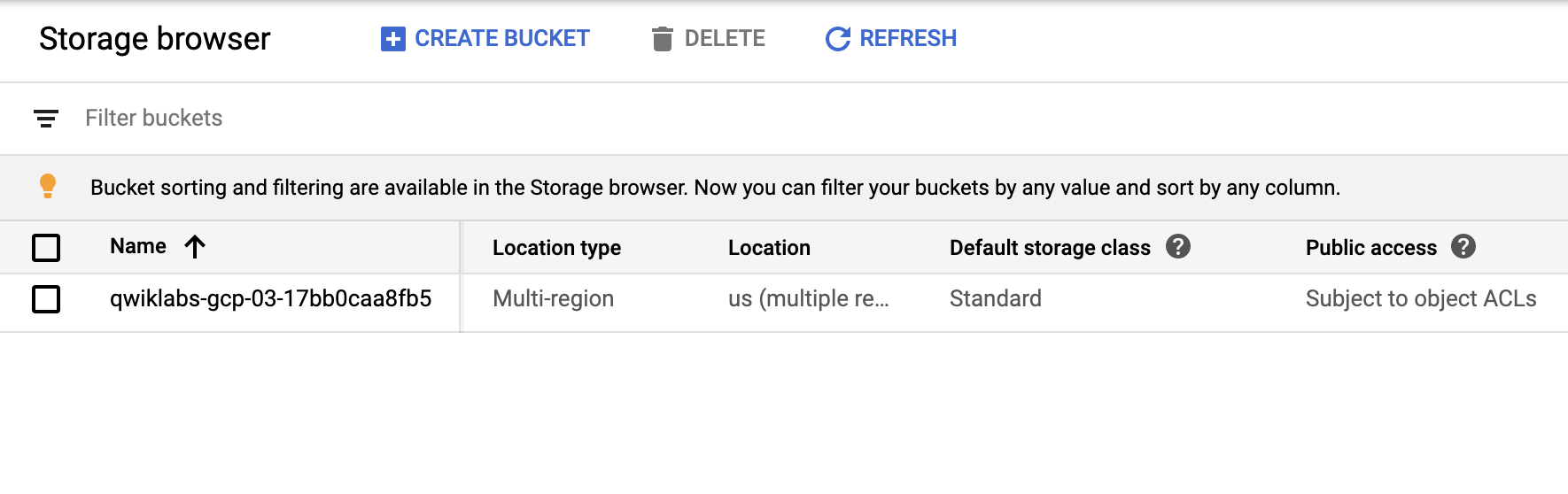 バケットを表示しているStorage ブラウザのページ