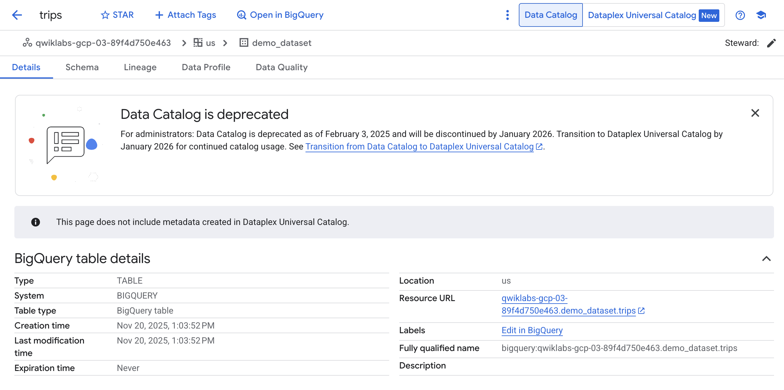 La página Información de las entradas, en la que el botón Adjuntar etiquetas está destacado.