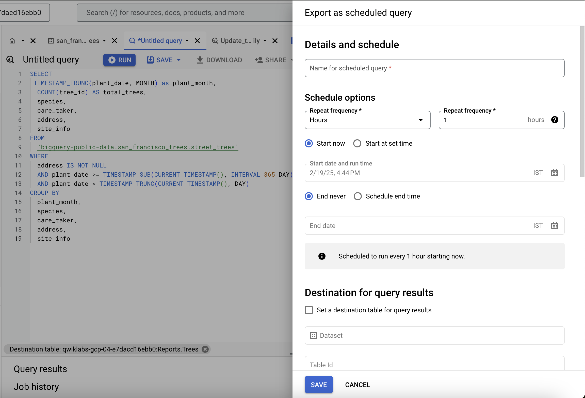 Option &quot;Créer une nouvelle requête programmée&quot; mise en surbrillance dans le menu &quot;Programmer&quot; développé